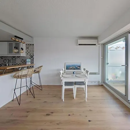 De La Jetee - Welkeys Apartment *