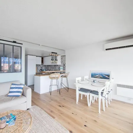 De La Jetee - Welkeys דירה ארסשון